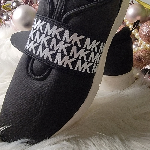 Michael Kors Toddler Sneakers - Picture 8 of 8